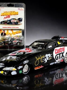John Force 1996 Castrol GTX Mustang Funny Car 1:64 Action NHRA Limited Edition